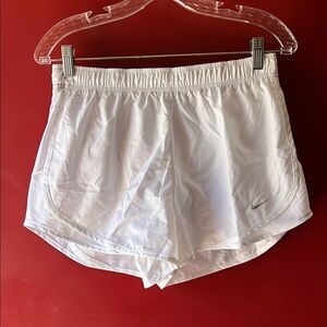 NWOT Nike White Athletic Shorts Lightweight Elastic Waist